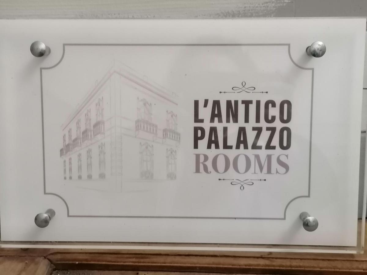 L'Antico Palazzo Rooms Catânia Exterior foto
